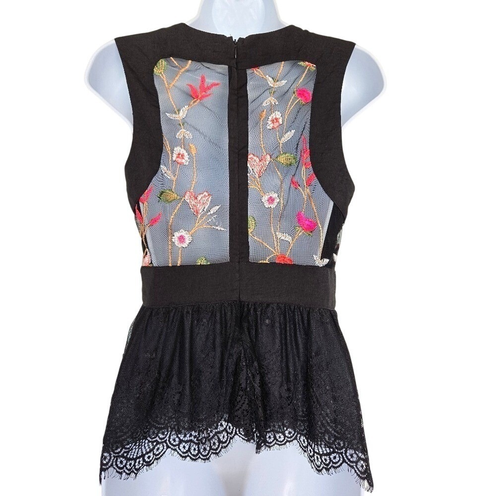 Guess Floral Embroidered Lace Peplum Top S Y2K Romantic Whimsigoth Fairygrunge - Picture 5 of 9
